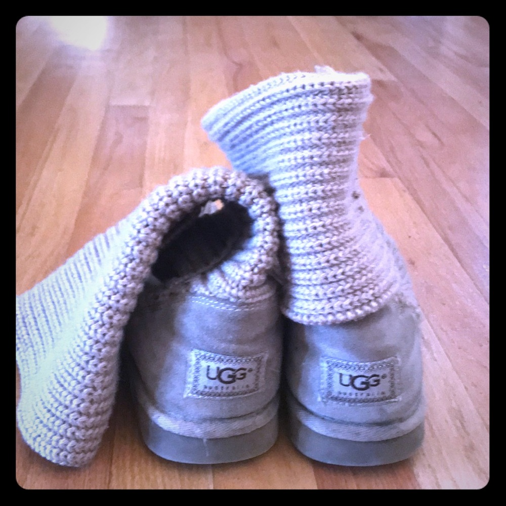 UGGs tan knot boots